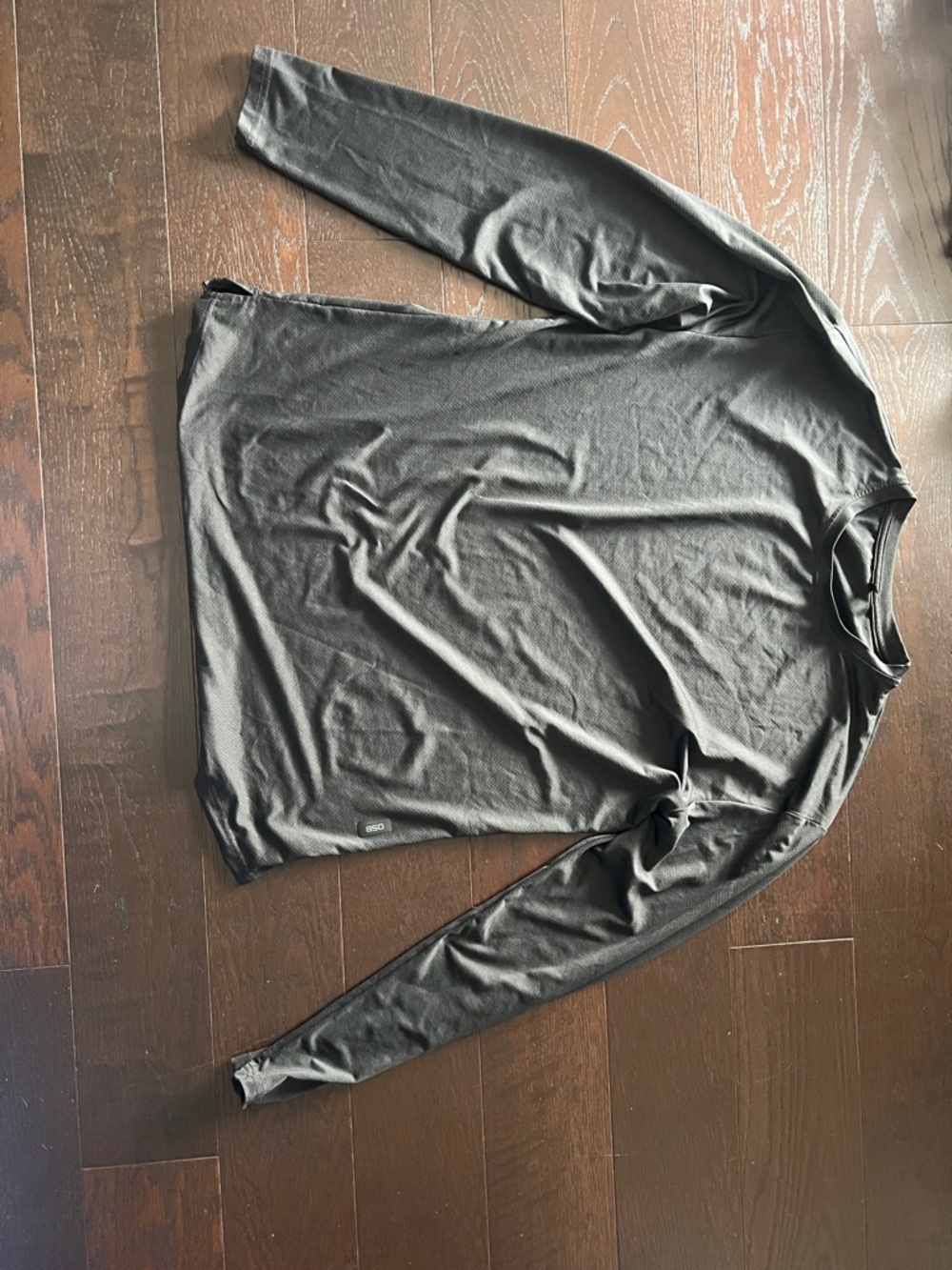 Men's Long Sleeve Athletic Tee in Black Size M